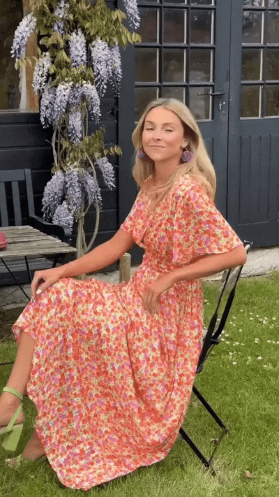 Chloe™ - Blumiges Wickel-Maxikleid mit Flatterärmeln