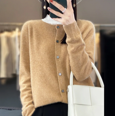 ELLA - KUSCHELIGE STRICKJACKE AUS WOLLE