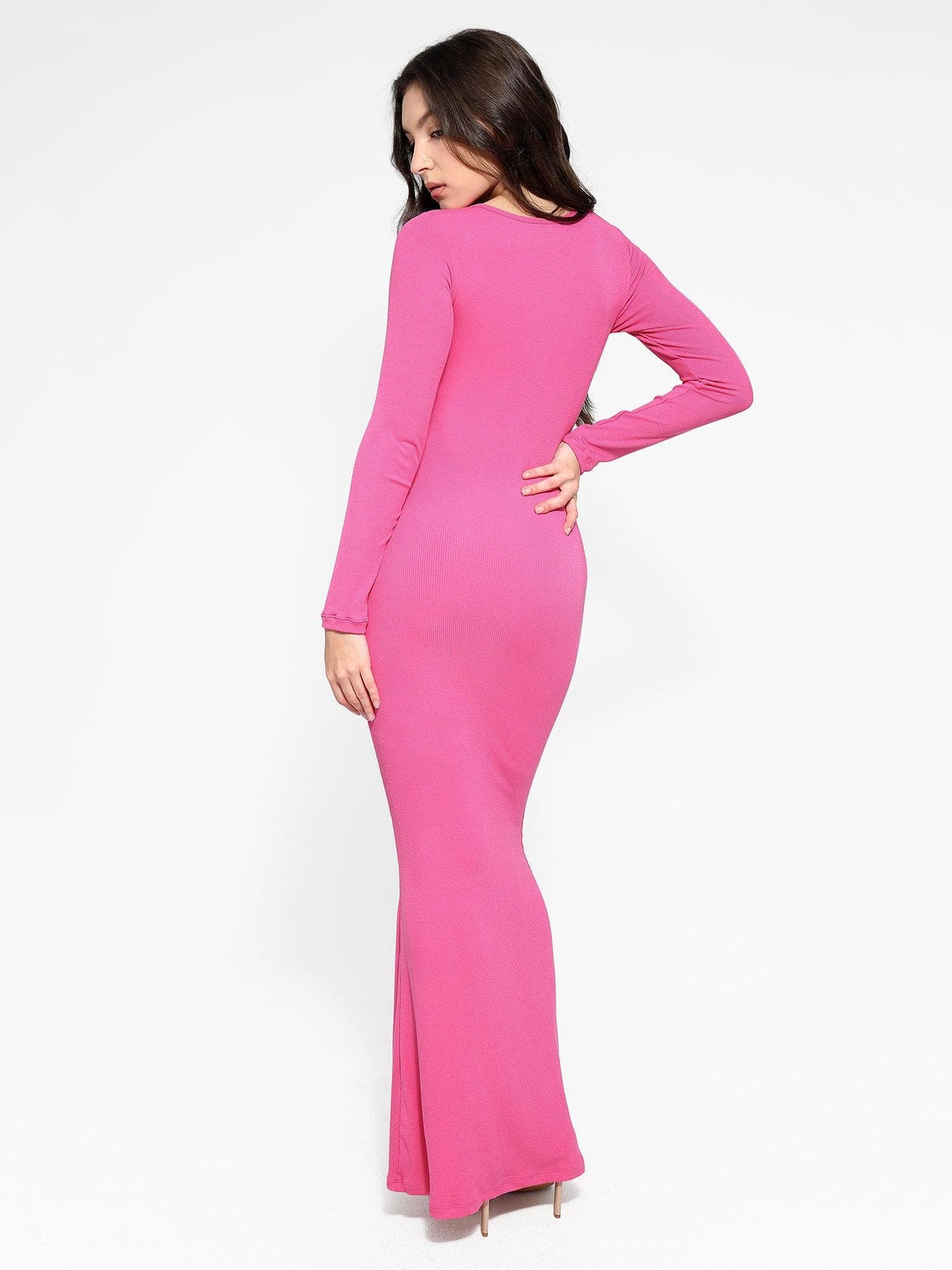 Sara - Shapewear Maxi-Kleid mit langen Ärmeln